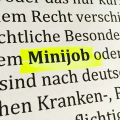 Der Text erklärt, was man als Minijob machen kann. Das Wort "Minijob" ist hervorgehoben.