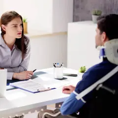 Beratung zu sozialversicherungsfachangestellter gehalt, ausbildung und Unfallfolgen.