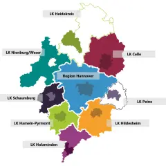 Karte der Region Hannover und umliegender Landkreise. Der Schwerpunkt Jura in Hannover wird durch die zentrale Lage der Region verdeutlicht.
