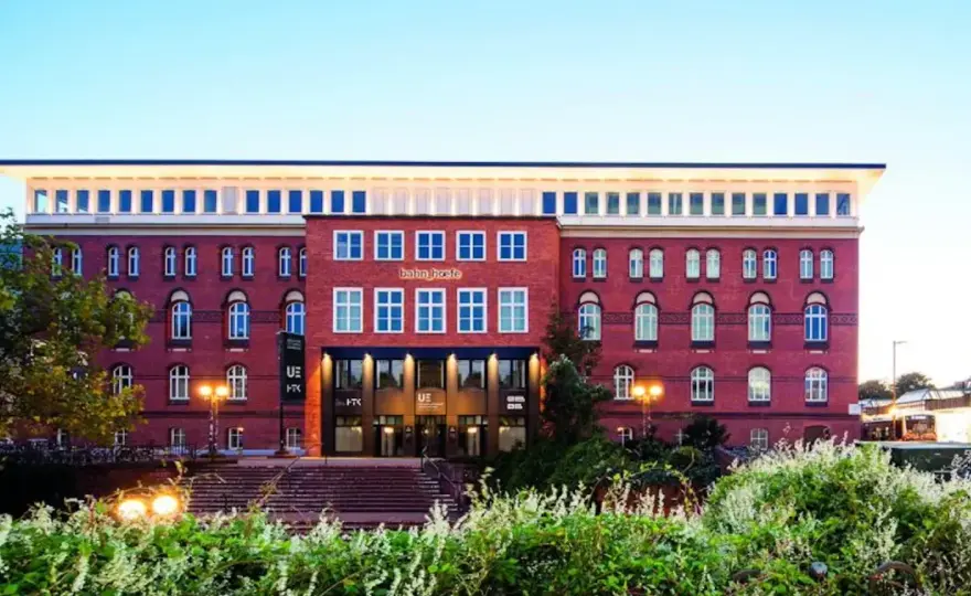 University of Europe Hamburg in Altona - Studiengänge und Kosten