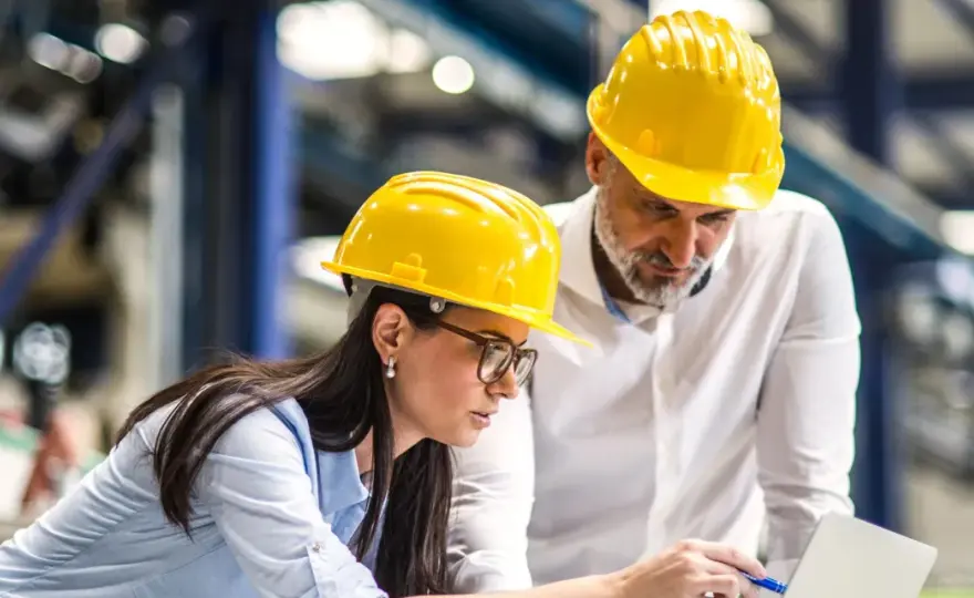 Ingenieur werden - Studium, Voraussetzungen und Berufseinstieg